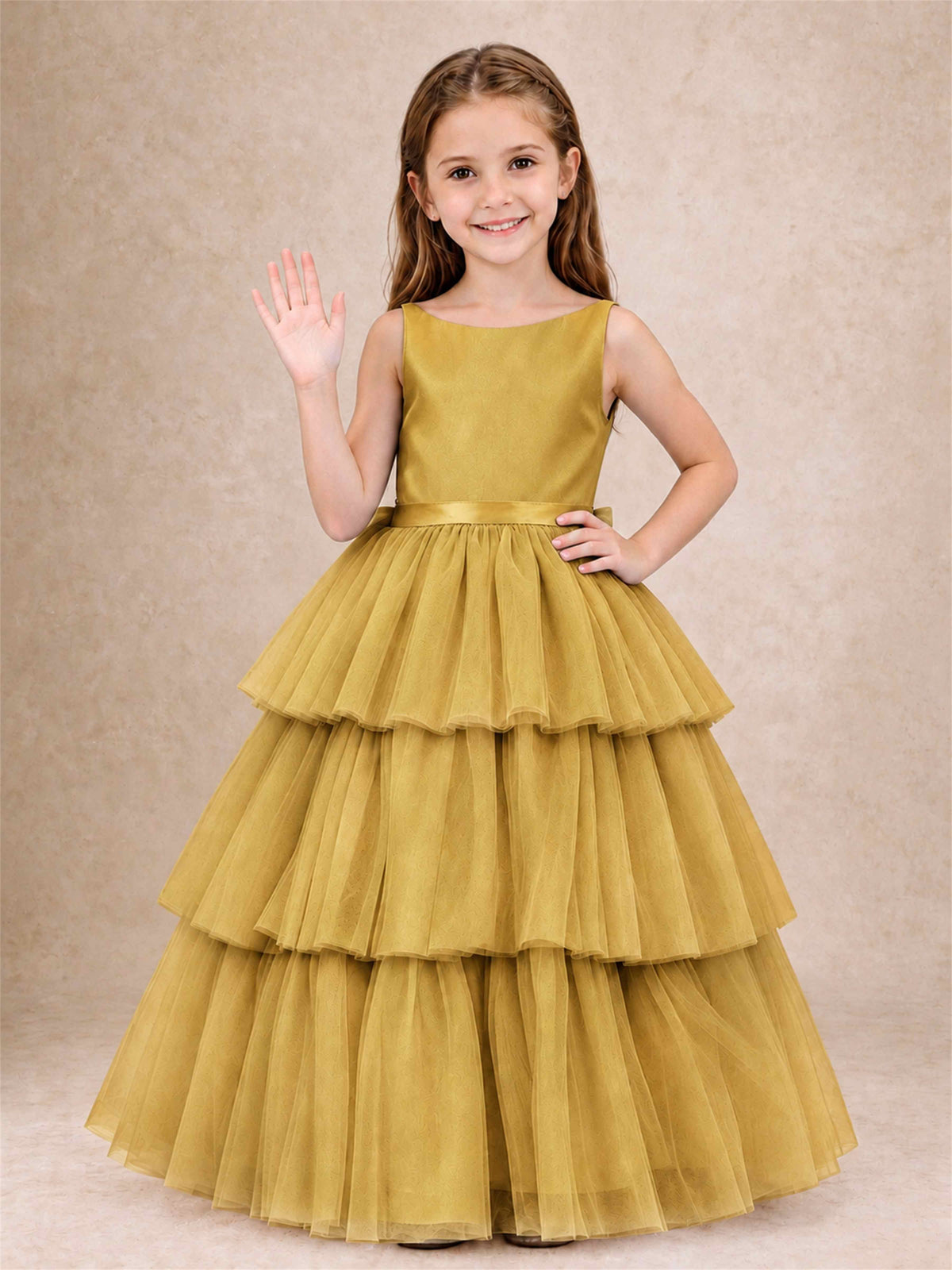 Tiered Tulle Flower Girl Dress Bateau Neck Sleeveless Long Kids Princess Gown for Wedding Party