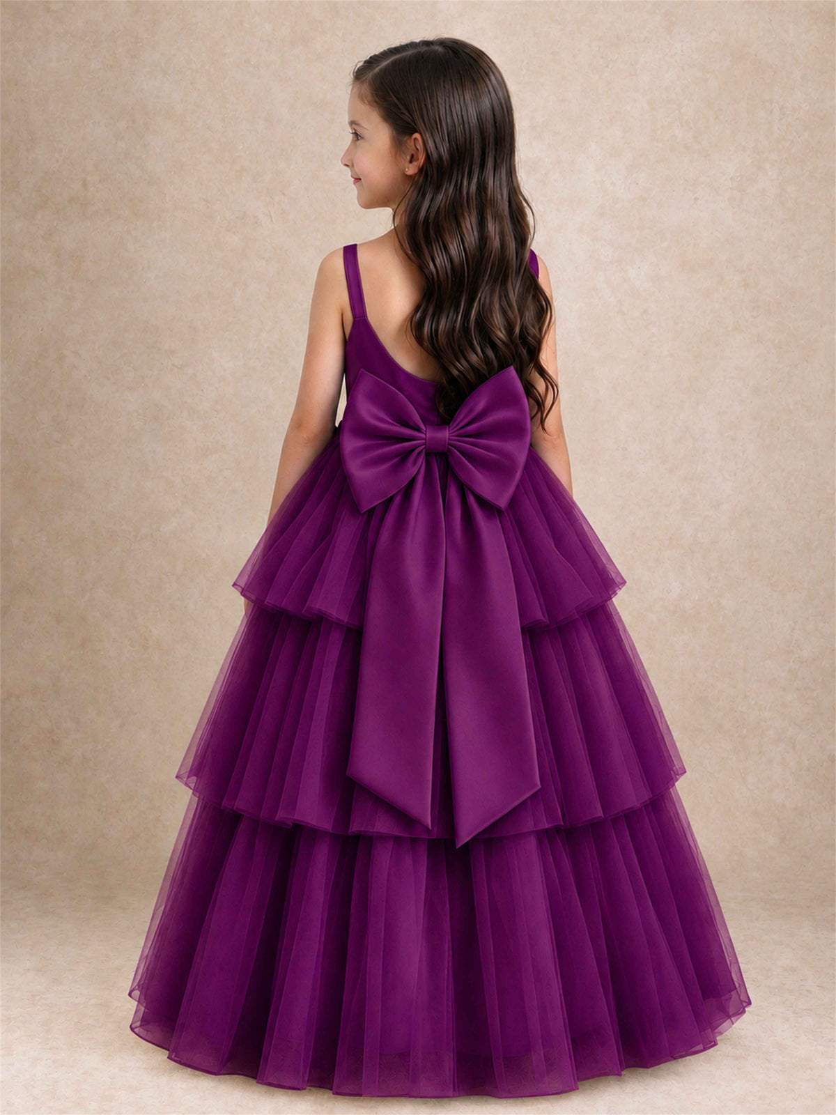 Tiered Tulle Flower Girl Dress Bateau Neck Sleeveless Long Kids Princess Gown for Wedding Party