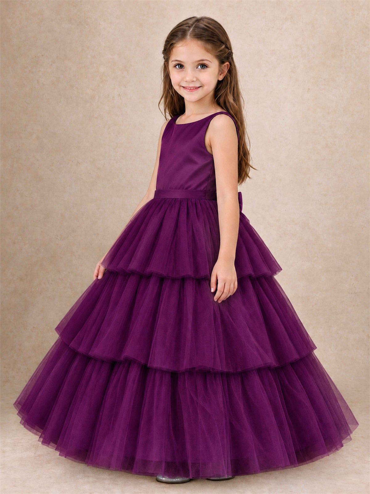 Tiered Tulle Flower Girl Dress Bateau Neck Sleeveless Long Kids Princess Gown for Wedding Party