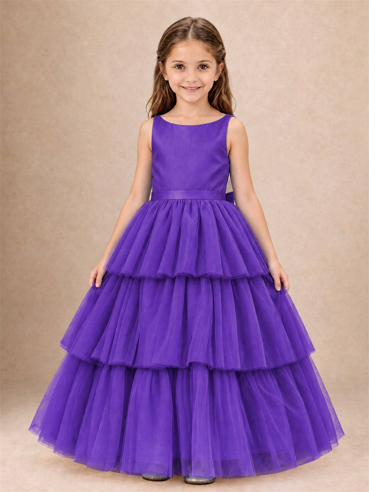 Tiered Tulle Flower Girl Dress Bateau Neck Sleeveless Long Kids Princess Gown for Wedding Party