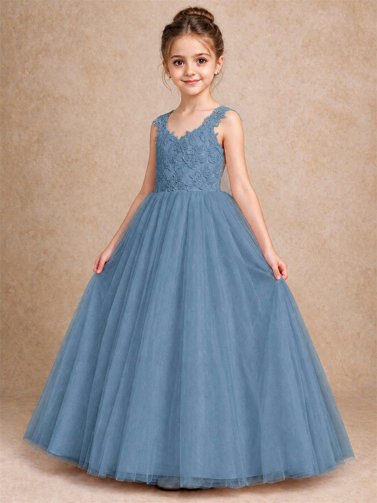 V Neck Lace Applique Sleeveless Tulle Floor Length Formal Gown for Wedding First Communion
