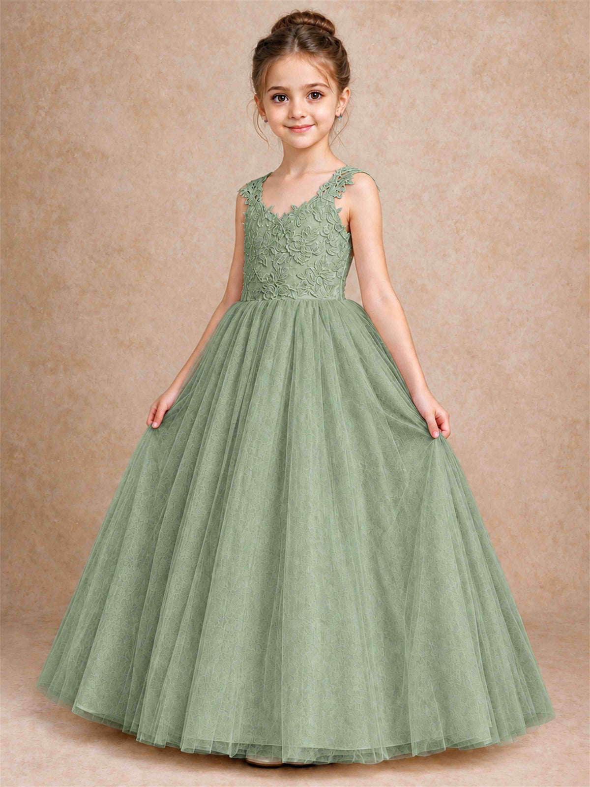 V Neck Lace Applique Sleeveless Tulle Floor Length Formal Gown for Wedding First Communion