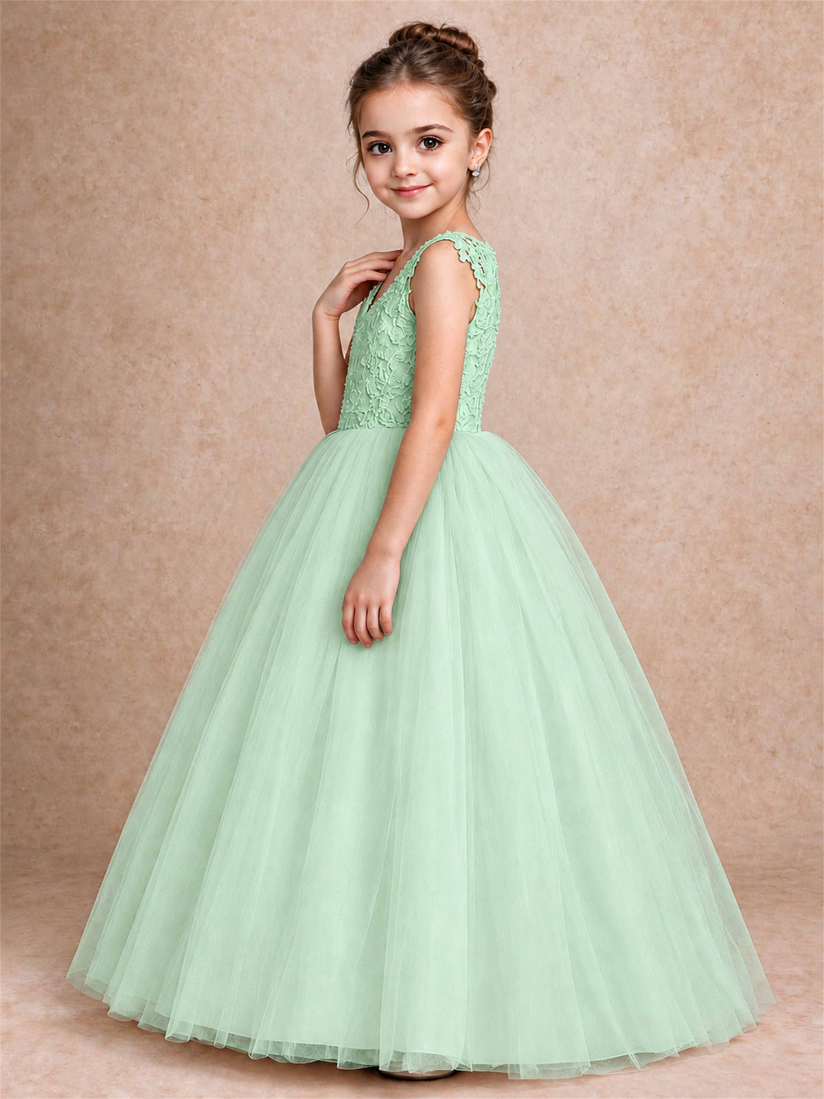 V Neck Lace Applique Sleeveless Tulle Floor Length Formal Gown for Wedding First Communion