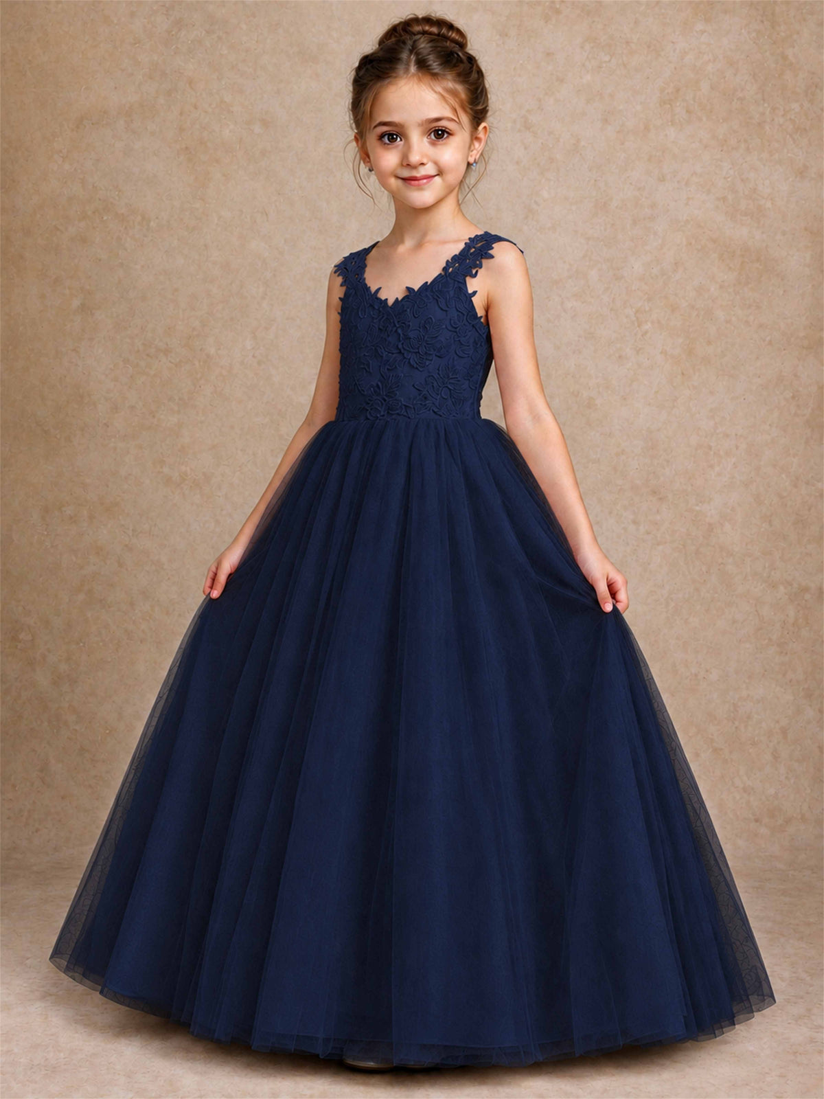 V Neck Lace Applique Sleeveless Tulle Floor Length Formal Gown for Wedding First Communion