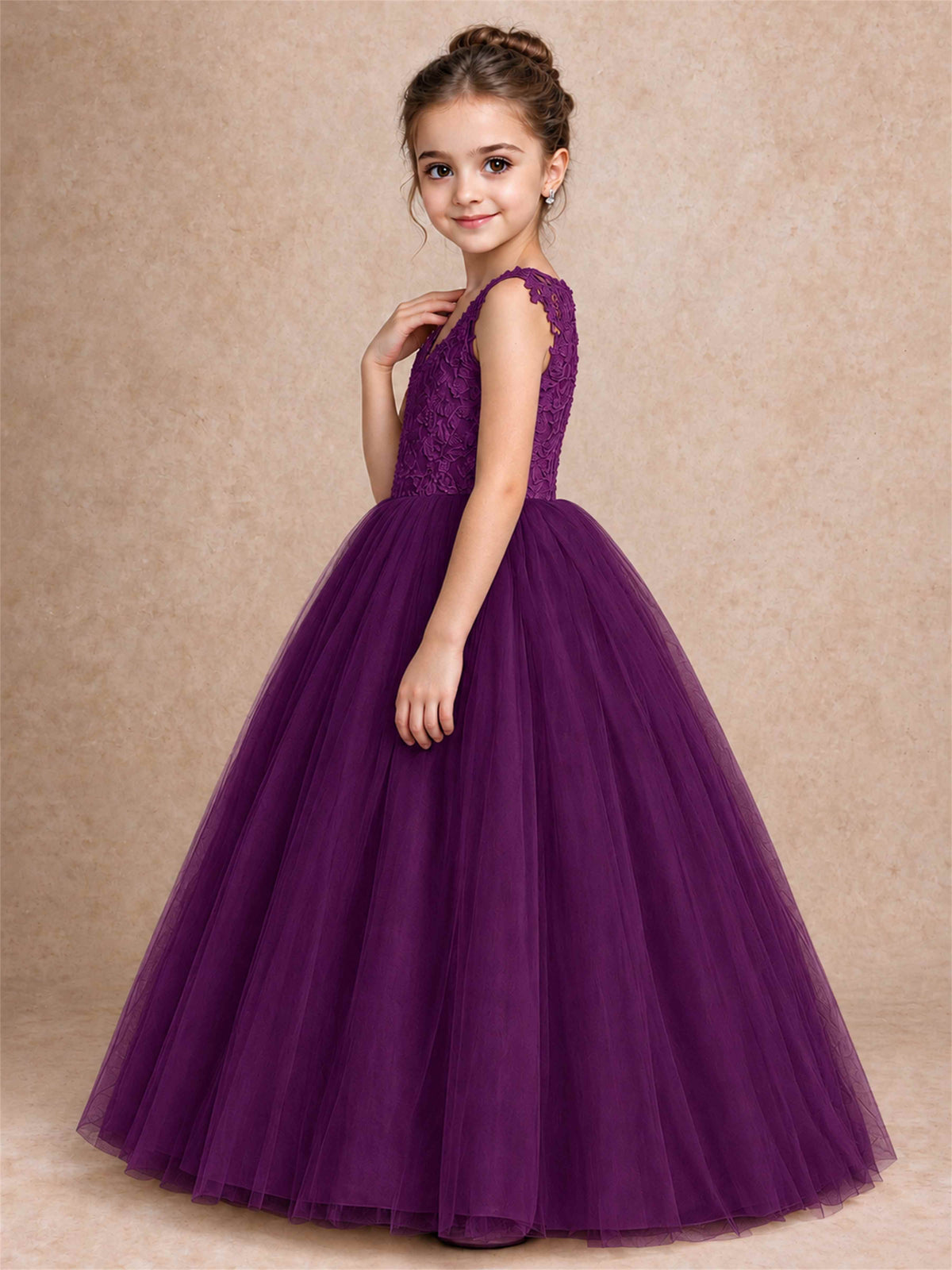 V Neck Lace Applique Sleeveless Tulle Floor Length Formal Gown for Wedding First Communion