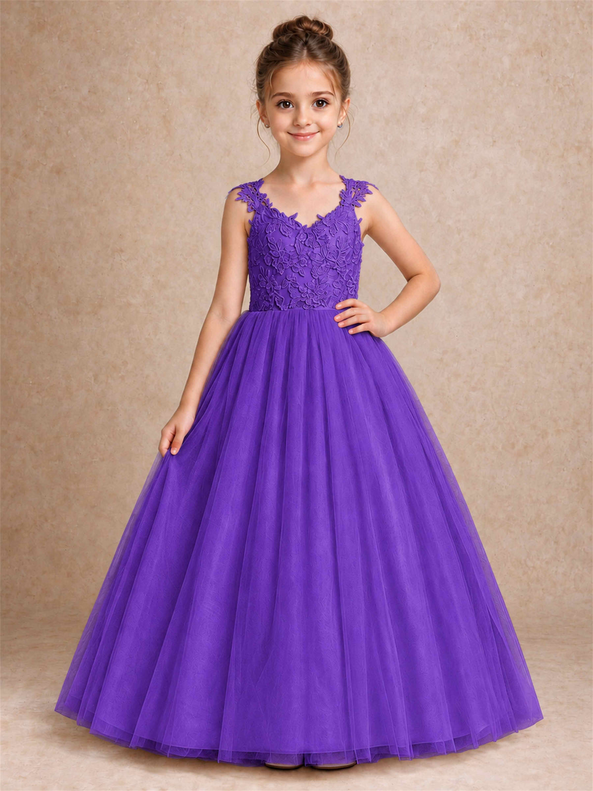 V Neck Lace Applique Sleeveless Tulle Floor Length Formal Gown for Wedding First Communion