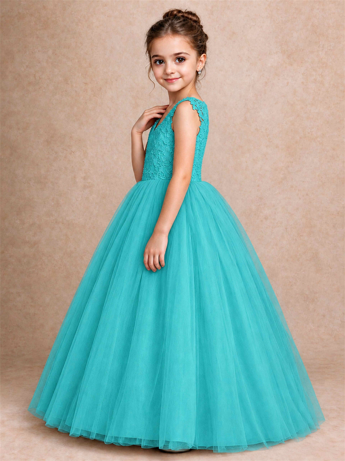 V Neck Lace Applique Sleeveless Tulle Floor Length Formal Gown for Wedding First Communion